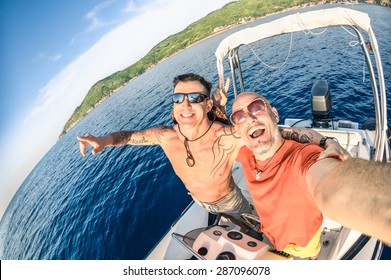 Adventurous Best Friends Taking Selfie At Giglio Island On Luxury Speedboat - Adventure Travel Lifestyle Enjoying Happy Fun Moment - Trip Together Around The World Beauties - Fisheye Lens Distortion