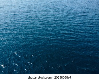 29,445 Ocean surface aerial view Images, Stock Photos & Vectors ...