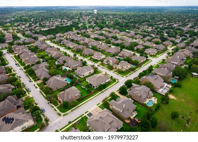 Aerial Drone Views Above Suburbia Neighborhood Outside Of Round Rock , Texas , USA Luxury Houses And Suburban Homes In North Austin Suburb