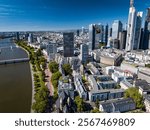 Aerial Frankfurt Am Main Skyline Roemerberg Panoramaluftbild Bussard Adler Wolkenkratzer ohne Markenzeichen