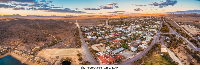 Præsident Helligdom bestikke Australian Outback Towns Images, Stock Photos & Vectors | Shutterstock