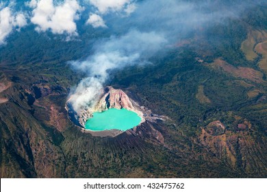 Ijen crater Images, & Vectors | Shutterstock