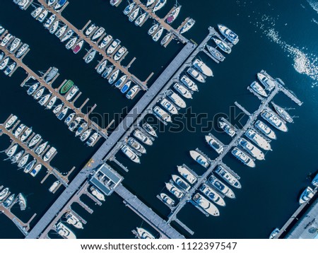 Similar – Foto Bild Luftaufnahme von Luxusyachten und -booten im Hafen am Schwarzen Meer