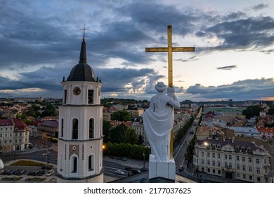 377 Vilnius Cathedral Birds View Images, Stock Photos & Vectors ...