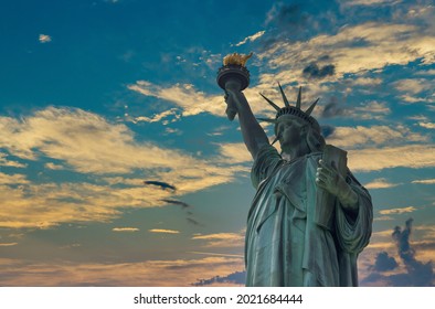 Aerial Sunset Statue Liberty Manhattan New Stock Photo 2021684444 ...