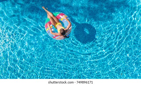 3,965 Swimming pool kids top view Images, Stock Photos & Vectors ...