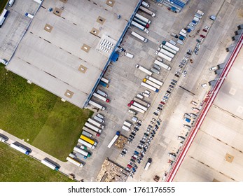 104 Top View Of The Large Logistics Park With Warehouse Images, Stock ...