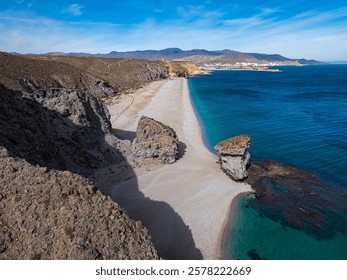 Vista Aéreas de la playa de los muertos, Almería, Andalucía, España