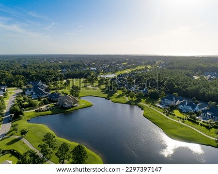 An aerial view of a field of golf in Wilmington, NC, USA