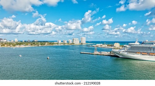 Aerial view of Ft. Lauderdale and Port Everglades along the intercoastal waterway.