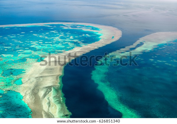 Aerial view of the Great\
Barrier Reef