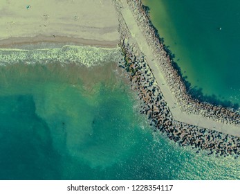 Dubai Palm Island Parachute Stock Photo (Edit Now) 278016620