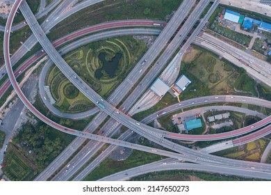 Aerial View Highway Junctions Roundabout Bridge Stock Photo 2147650273 ...