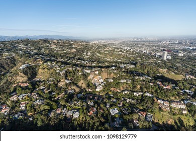 Aerial View Of Hillside And Canyon Homes Above Beverly Hills, West Hollywood And Los Angeles In Scenic Southern California.  