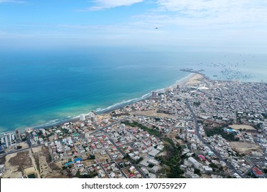 Vista aérea de la ciudad de Manta, Manta, Ecuador
