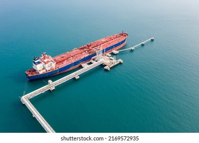 Aerial View Of Modern Sea Harbor With Transhipment Equipment For Oil Tankers. Deck Of Crude Oil Tanker With Cargo Pipeline. Oil Tanker Ship To Port Of Europe - Import Export