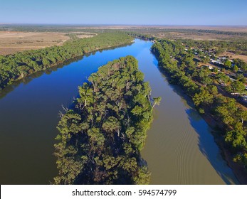 Aerial view of Murray Darling Junction with flood waters flowing in near Lock 10. Location Wentworth
 - Shutterstock ID 594574799