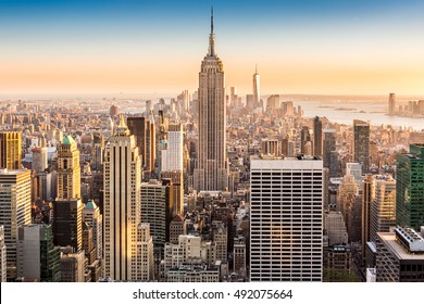 Aerial view of the New York skyline on a sunny afternoon - Shutterstock ID 492075664