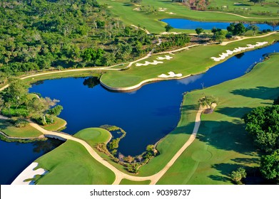 aerial view of nicely manicured florida golf course