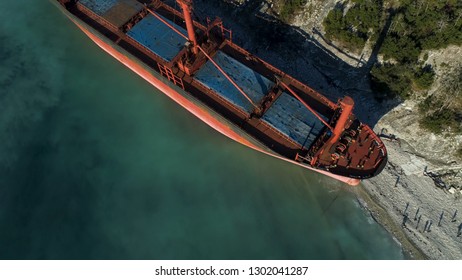 Bilder Stockfotos Und Vektorgrafiken Sinking Ship