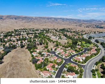 2,295 Southern California Neighborhood Images, Stock Photos & Vectors ...