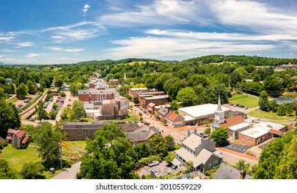 Aerial View Of Tennessee's Oldest Town, Jonesborough. Jonesborough Was Founded In 1779 And It Was The Capital For The Failed 14th State Of The US, Known As The State Of Franklin