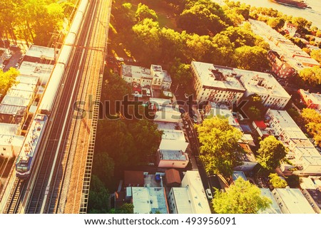 Similar – Foto Bild Skyline von Manhattan, Queens und New Jersey mit Möven in der Dämmerung