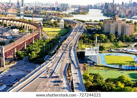 Foto Bild Skyline von Manhattan, Queens und New Jersey mit Möven in der Dämmerung