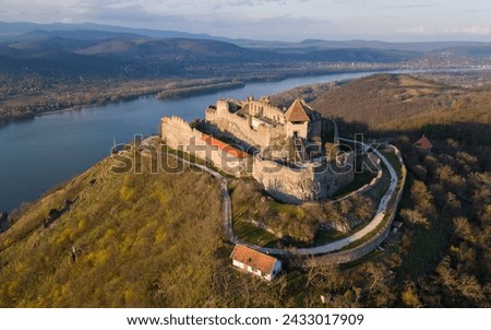 Aerial view of the Visegrad Castle in Hungary on a sunny winter day with the Danube and surroundings.

Visegrádi Fellegvár egy napsütéses téli napon.
