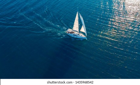 Sailboat Images, Stock Photos & Vectors | Shutterstock