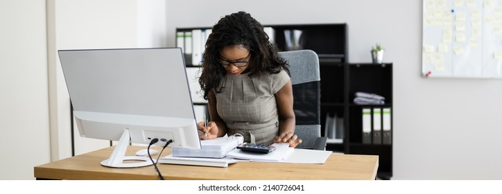 African American Accounting Advisor Woman Doing Taxes