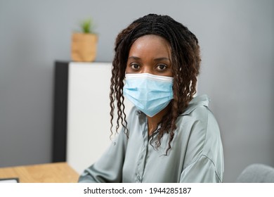 African American Business Woman Wearing Face Mask