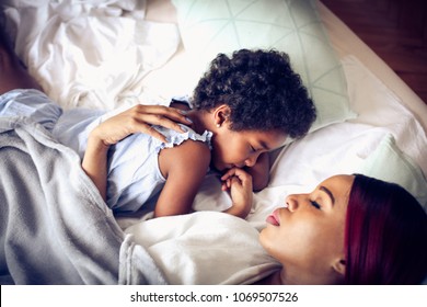 Lesbian Daughter Sleeping Bunk Bed Brazzers