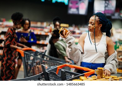 African American Woman Choose Honey Pot Stock Photo 1485663485 