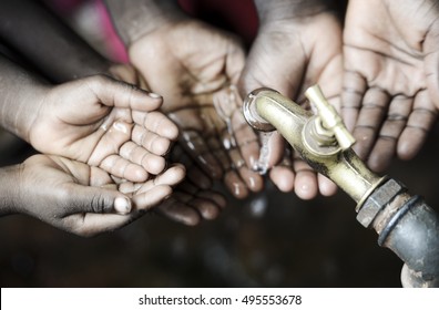 16,383 African children water Images, Stock Photos & Vectors | Shutterstock