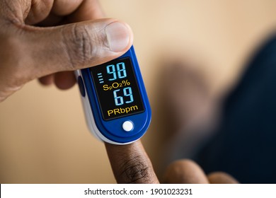 African Hand Pulse Heart Rate And Oximeter