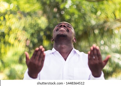 African Man Praying Thank God Green Stock Photo 1448364512 | Shutterstock