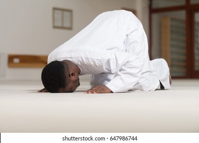 7,445 African Man Praying Images, Stock Photos & Vectors | Shutterstock