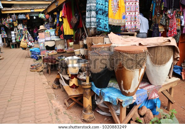 african souvenir shop