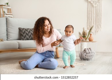 135,509 Baby walking with mother Images, Stock Photos & Vectors ...