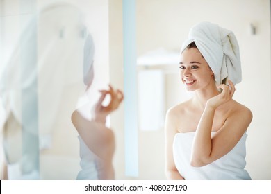 風呂上がり 女性 の画像 写真素材 ベクター画像 Shutterstock