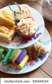 Afternoon Tea With Cake Stand Set