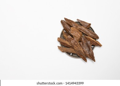 Agarwood, Incense Chips, It's Name In Arabic Oud Wood Used To Incense Cloths, Furniture And Places For Occasions 