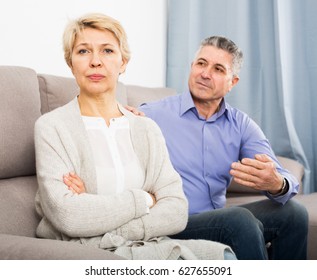 Aged Husband Wife Find Out Relationship Stock Photo 627655091 ...