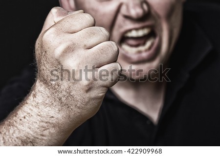 aggressive threats head sideways