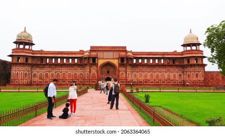 Agra, UP, India-July 07 2018: Tourism Inside Agra Fort. Agra Fort Is One Of The Famous UNESCO World  Heritage Sites In India. It Is A Popular Travel Destination In India. 