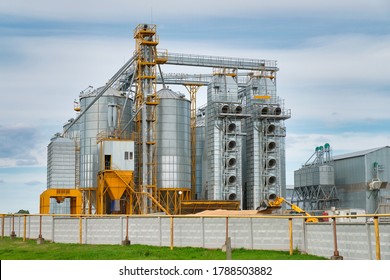 685 Silage tower Images, Stock Photos & Vectors | Shutterstock