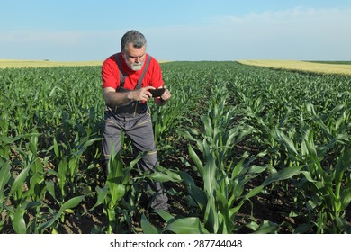 Farmer cell phone Images, Stock Photos & Vectors | Shutterstock