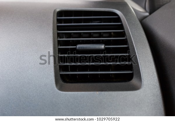 Air conditioner in car\
,air conductor