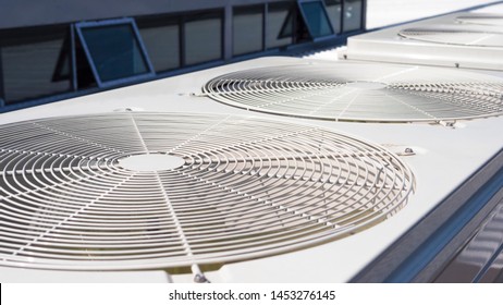 Air conditioner compressor, outdoor unit air conditioner, mini VRF
